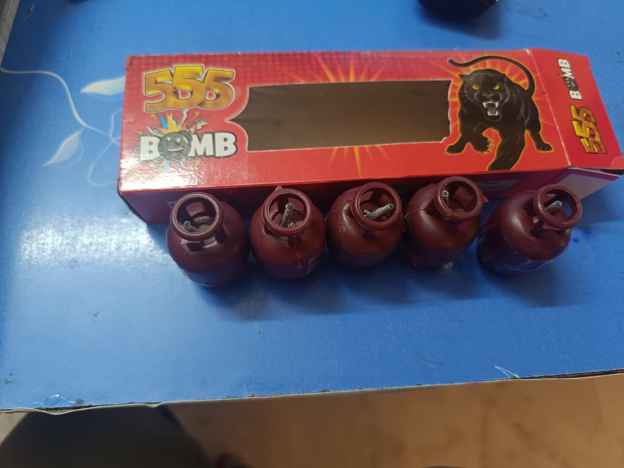 CYLENDER 555 BOMB